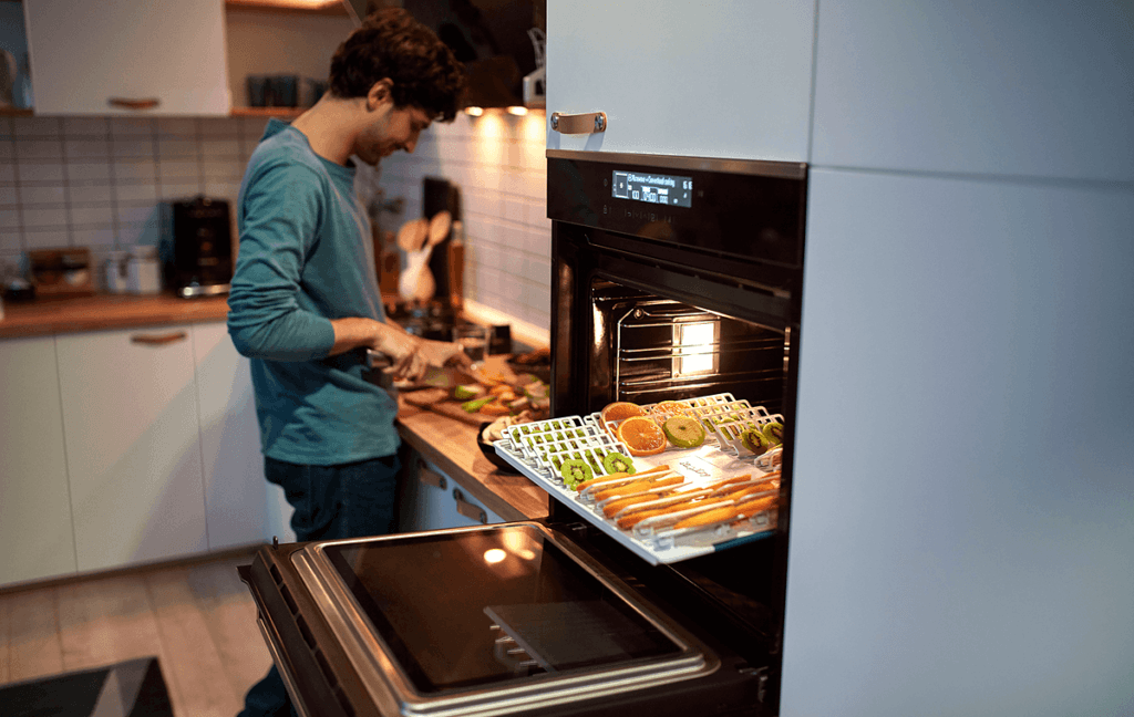Beko-57953090-BI-Oven-Halogen-Illumination-Secondary-1024x648.png