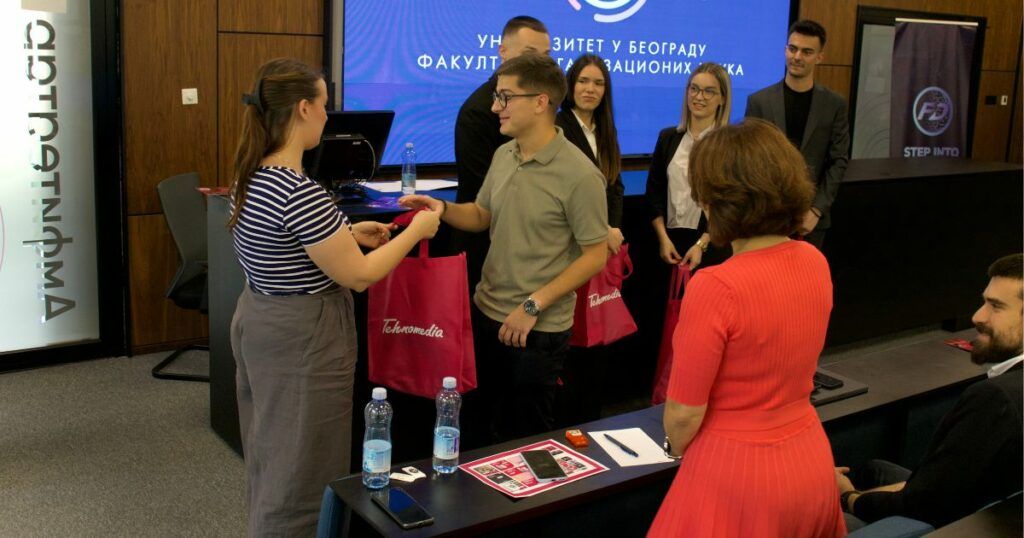 LINKEDIN-FEED-1200X630-2-1024x538.jpg