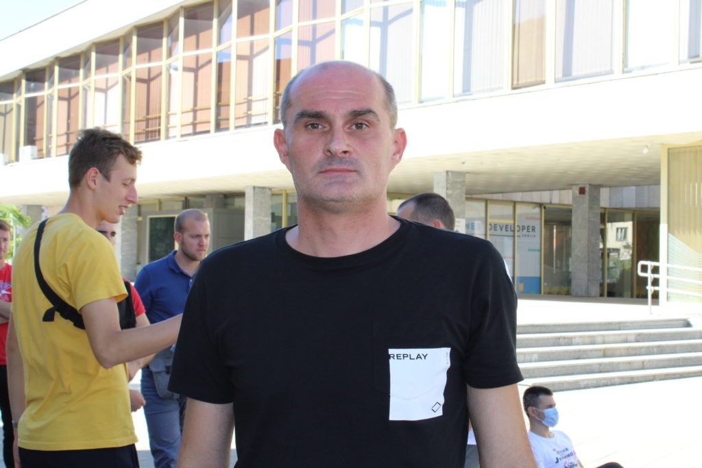 deki-1024x683.jpg