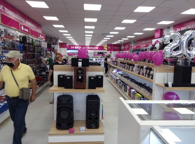 202035143_128941499319499_4529508043786330466_n.jpg