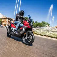 VOGE SR1ADV CRVENA