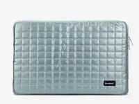 BOMBATA Futrola 100gr sleeve 15.6"/16" Pale Blue