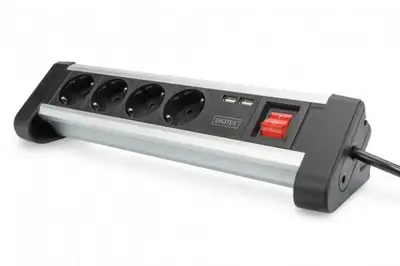 DIGITUS Produzni kabl sa 4 uticnice +2 USB