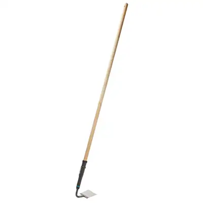 GARDENA MOTIKA ZA KOROV SA DRVENOM DRSKOM NATURELINE 16CM
