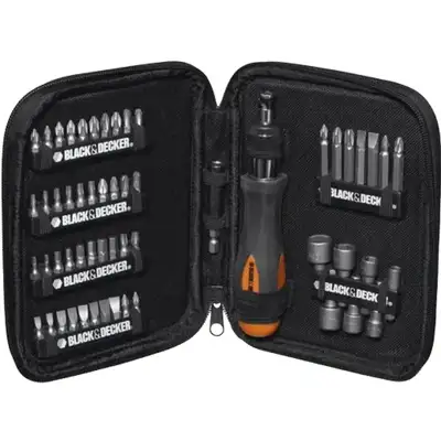 BLACK & DECKER garnitura alata A7104
