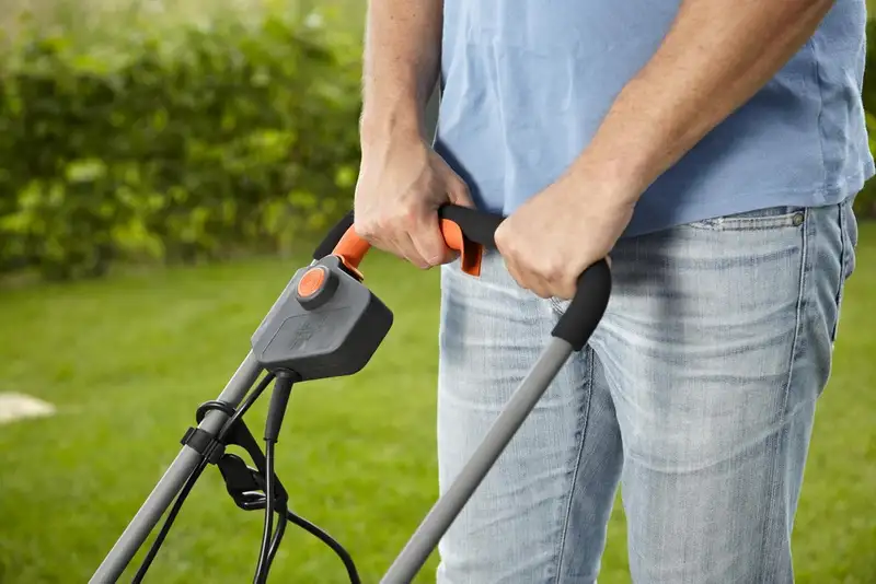 GARDENA Elektricna Kosilica PowerMax 32cm/1100W