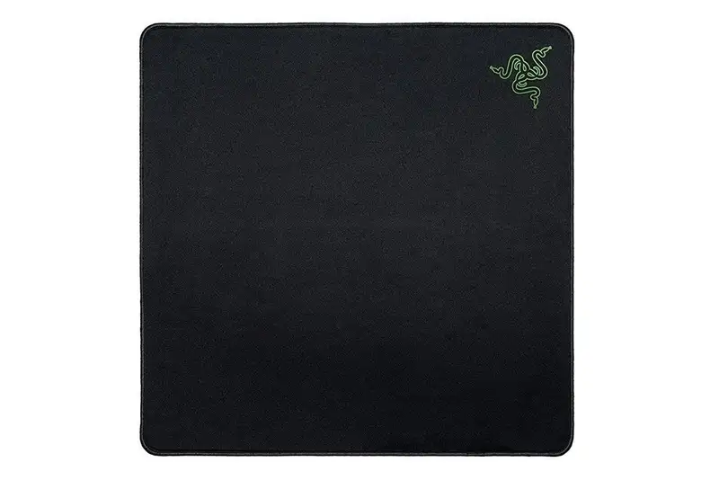 RAZER Gigantus gejmerska podloga za misa crna