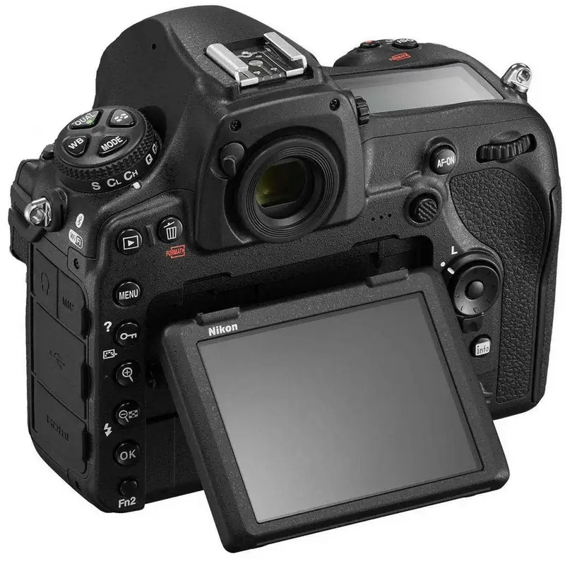 NIKON D850