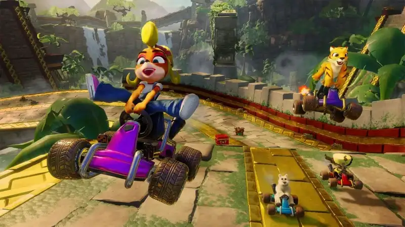 NINTENDO Switch Crash Team Racing Nitro-Fueled