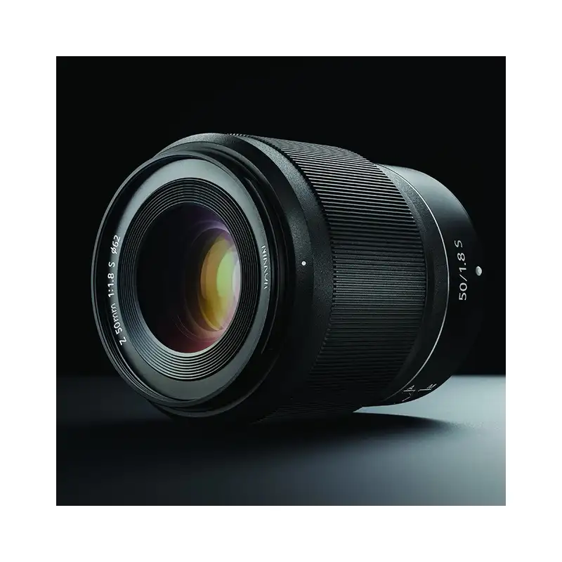 NIKON Z 50mm f / 1.8 S NIKKOR