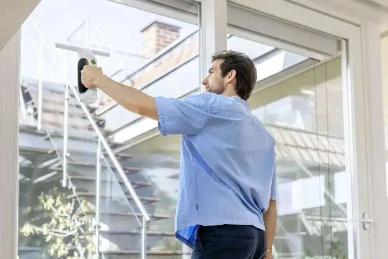 KARCHER WV 2 Universal Care