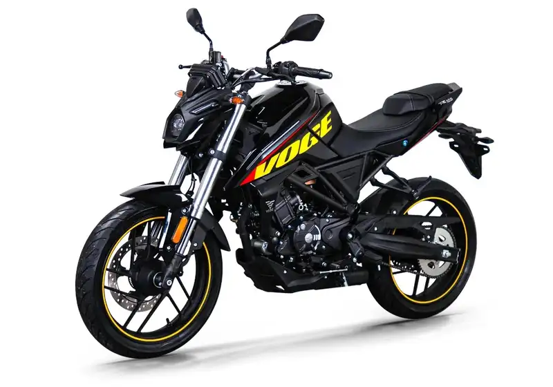 VOGE R125 CRNA