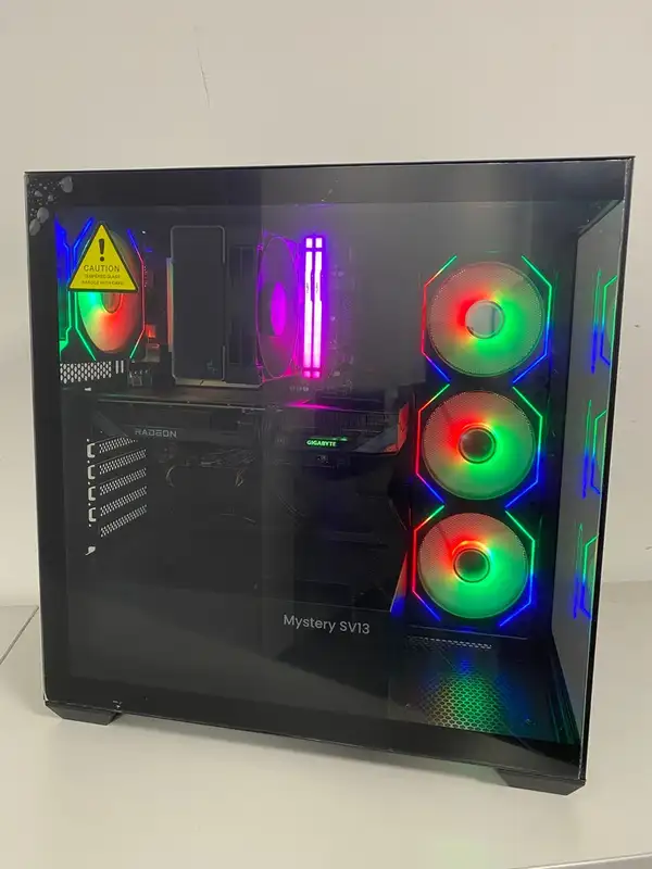 VESA Stealth Ryzen 7 7700/32GB/M.2 1TB/RX9060XT 16GB/750W