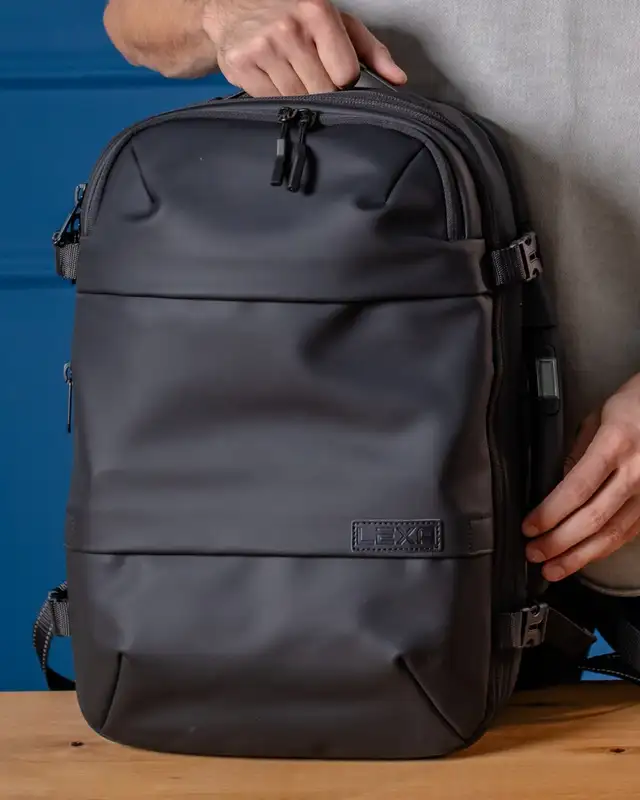 LEXA Travel Bundle crna
