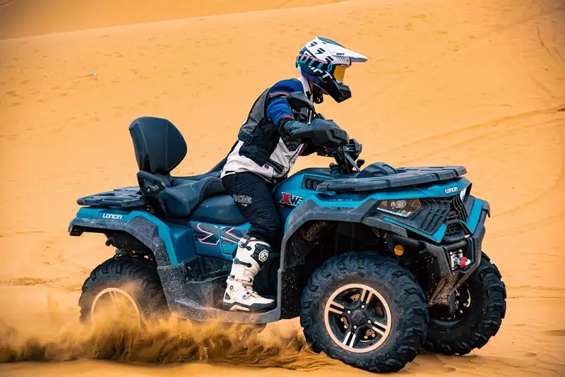 LONCIN XWOLF 700L CRNA
