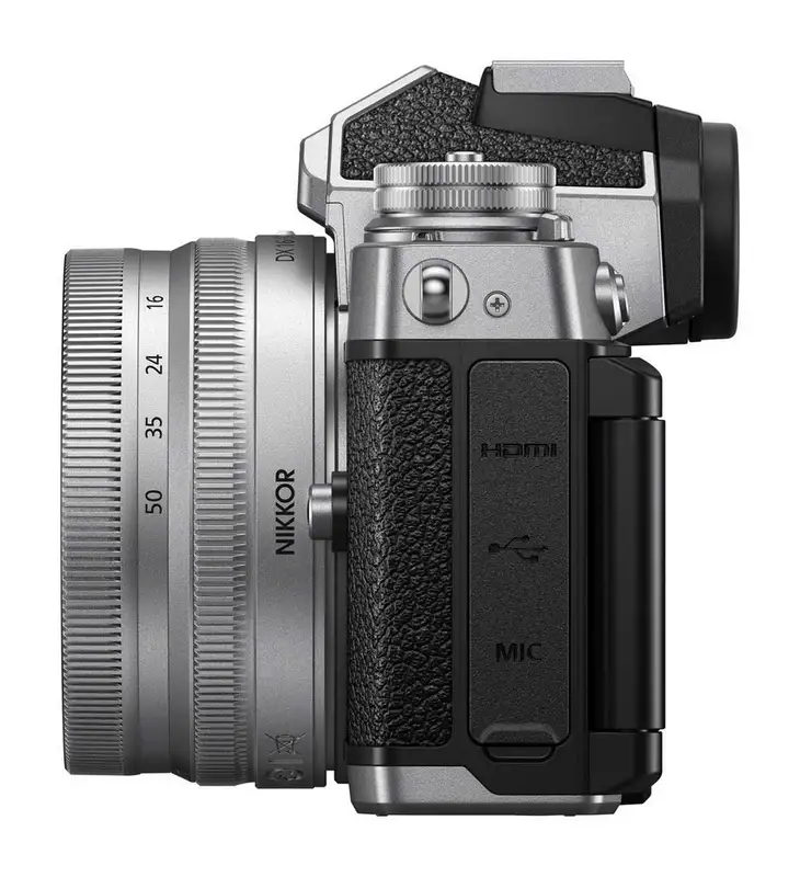 NIKON Zfc + 16-50mm f/3.5-6.3 VR + 50-250mm f/4.5-6.3 VR DX