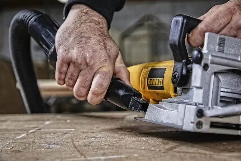 DEWALT DW682K
