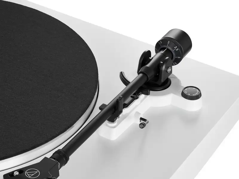 AUDIO TECHNICA AT-LP3XBTWH