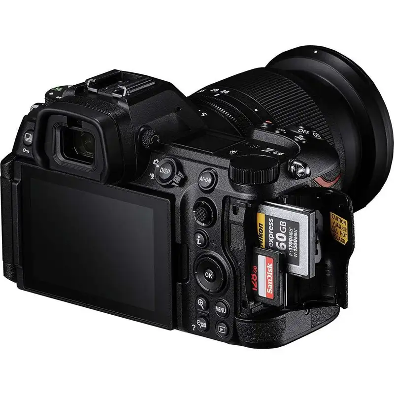 NIKON Z6 III + 24-70mm f/4